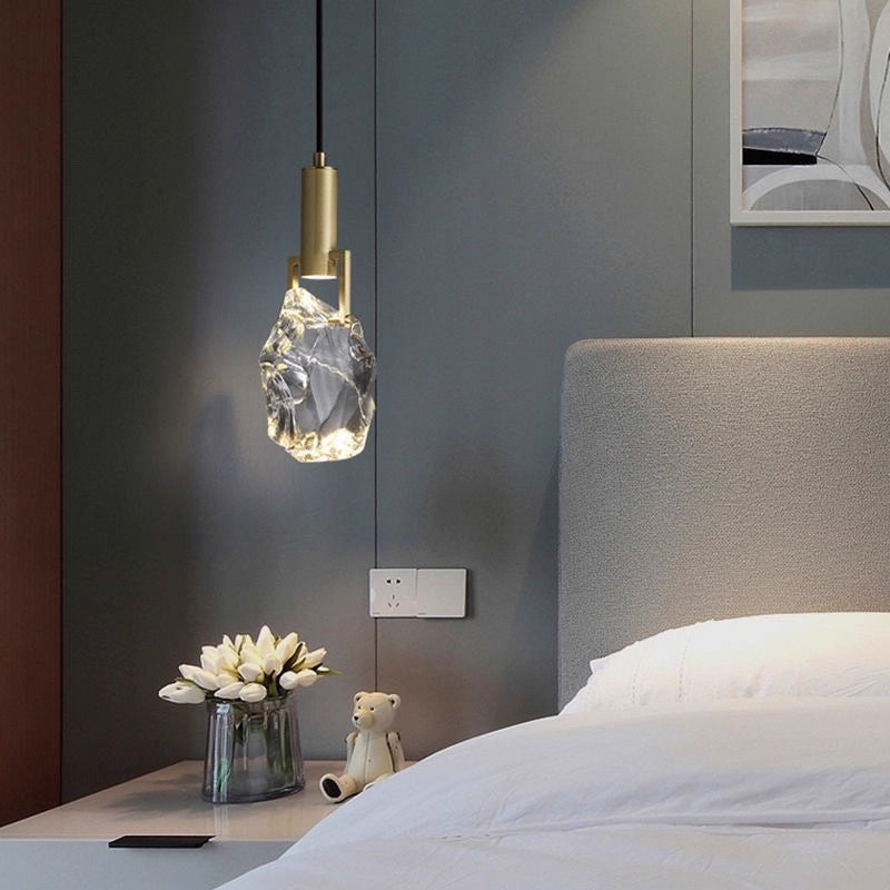 luxury-brass-crystal-pendant-light