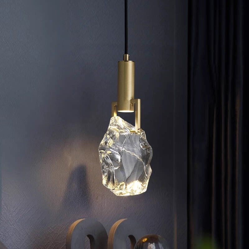 luxury-brass-crystal-pendant-light