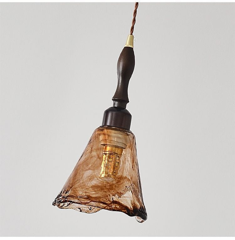 luxury-spiral-staircase-chandelier